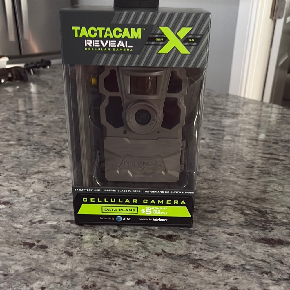 Reveal X Gen 2.0 Cellular Camera - Black